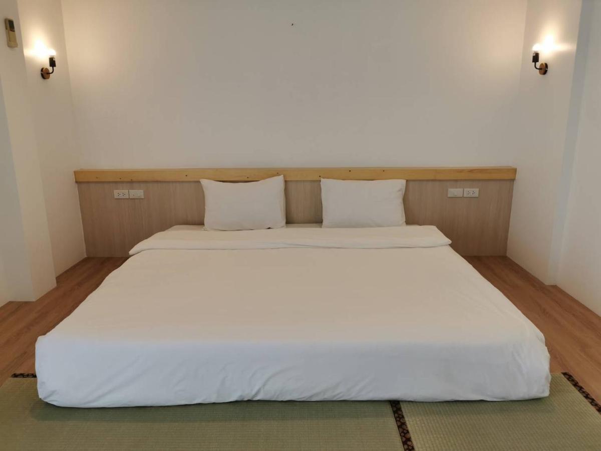 Baanbusarin Hotel Hua Hin Ngoại thất bức ảnh
